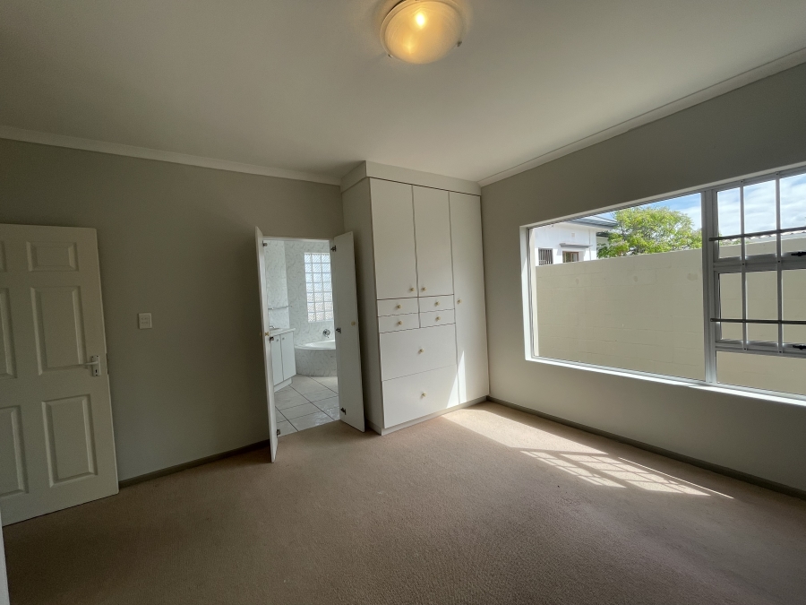 4 Bedroom Property for Sale in Middedorp Western Cape